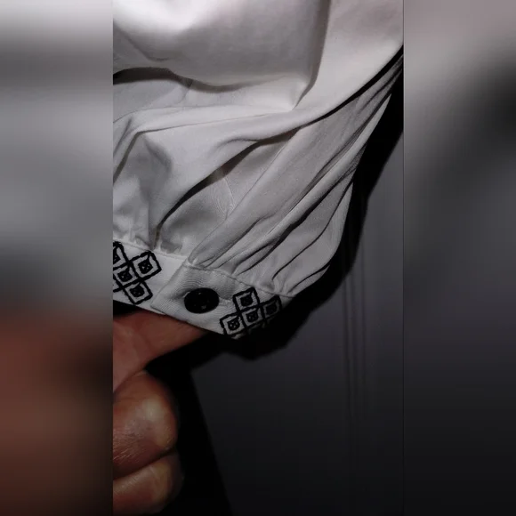 Elizabeth James Women's Pheasant Blouse - Picture 11 of 12